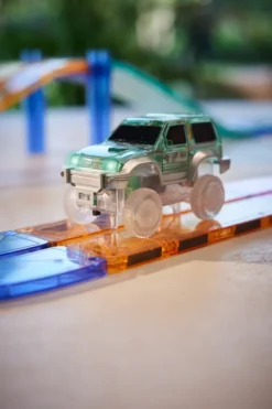 Cleverclixx® Magentbausteine Race Track Car Rennbahnauto grün