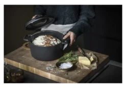 FISKARS Norden Gusseisen Kasserolle Dutch Oven 6L
