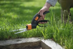 FISKARS Rasenkantenschere GS42