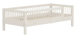 FLEXA Classic Einzelbett 90x200 cm mit 3/4 Streben Absturzsicherung weiß lasiert