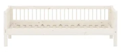 FLEXA Classic Einzelbett 90x200 cm mit Streben Absturzsicherung weiß lasiert