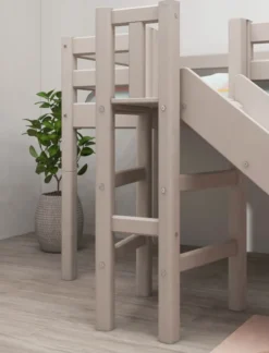 FLEXA Classic Halbhohes Bett mit Plattform und Rutsche grau lasiert