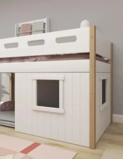 FLEXA Nor halbhohes Bett mit Schrägleiter und Baumhaus Panelen weiß