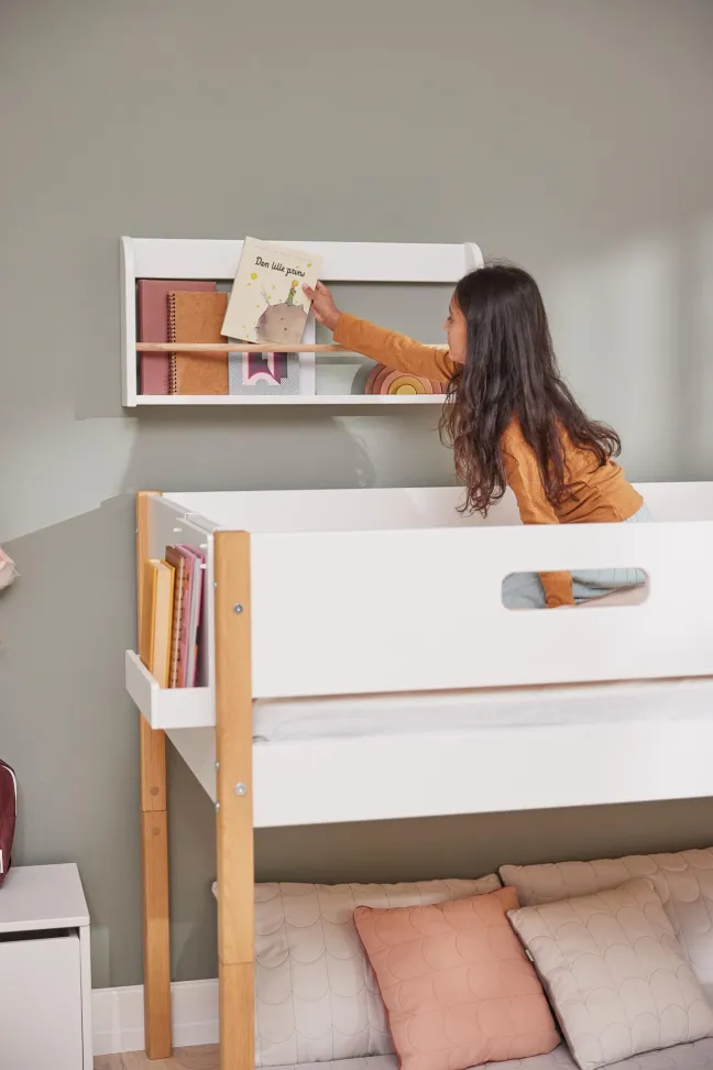 FLEXA Nor Halbhohes Bett mit Schrägleiter weiß/eiche