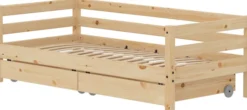 FLEXA RAW Classic Einzelbett mit hintere Absturzsicherung und Schubladen natur