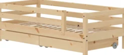 FLEXA RAW Classic Einzelbett 90x200 cm mit 3/4 Absturzsicherung und Schubladen natur