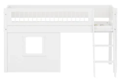 FLEXA White halbhohes Bett mit Schrägleiter, Baumhaus Panelen und Streben Absturzsicherung weiß