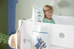 FLEXA White halbhohes Bett mit Schrägleiter weiß