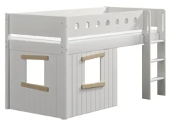 FLEXA White halbhohes Bett mit senkrechter Leiter und Baumhaus Panelen weiß/Eiche
