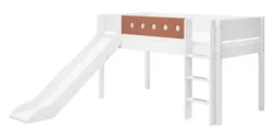FLEXA White halbhohes Bett 90x200 cm mit senk. Leiter und Rutsche weiß/rotviolett Sale