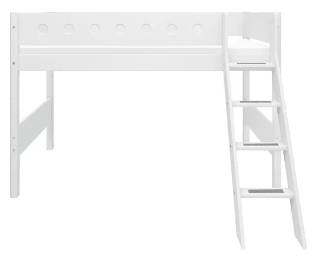 FLEXA White Mittelhohes Bett mit Schrägleiter weiß