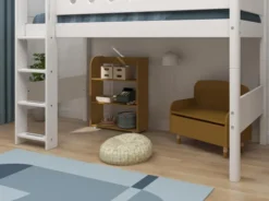 FLEXA White Mittelhohes Bett mit senkrechter Leiter weiß