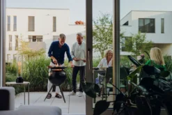 Höfats MOON 45 All Black Plancha-Grillset hoch