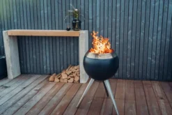 Höfats MOON 45 Feuerschale mit hohem Fuß