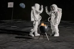 Höfats MOON 45 Feuerschale mit hohem Fuß