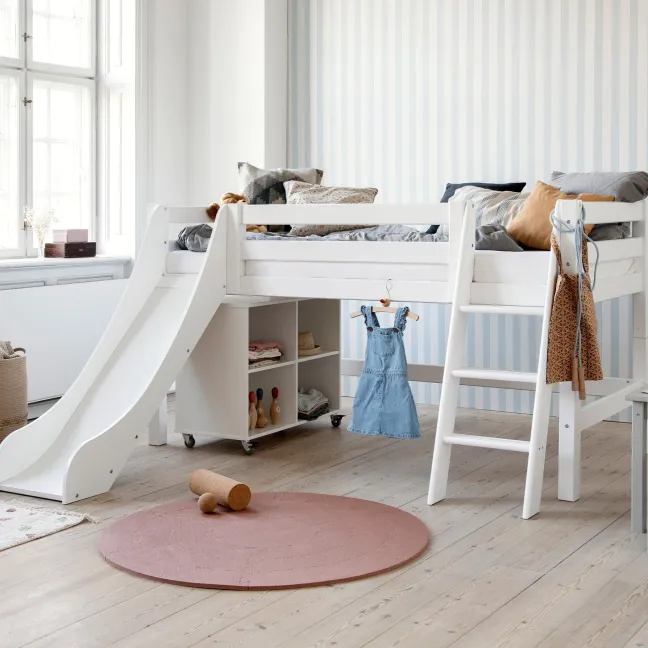 Hoppekids ECO Luxury Halbhochbett 90x200cm mit Rollrost, Rutsche und Schrägleiter weiß