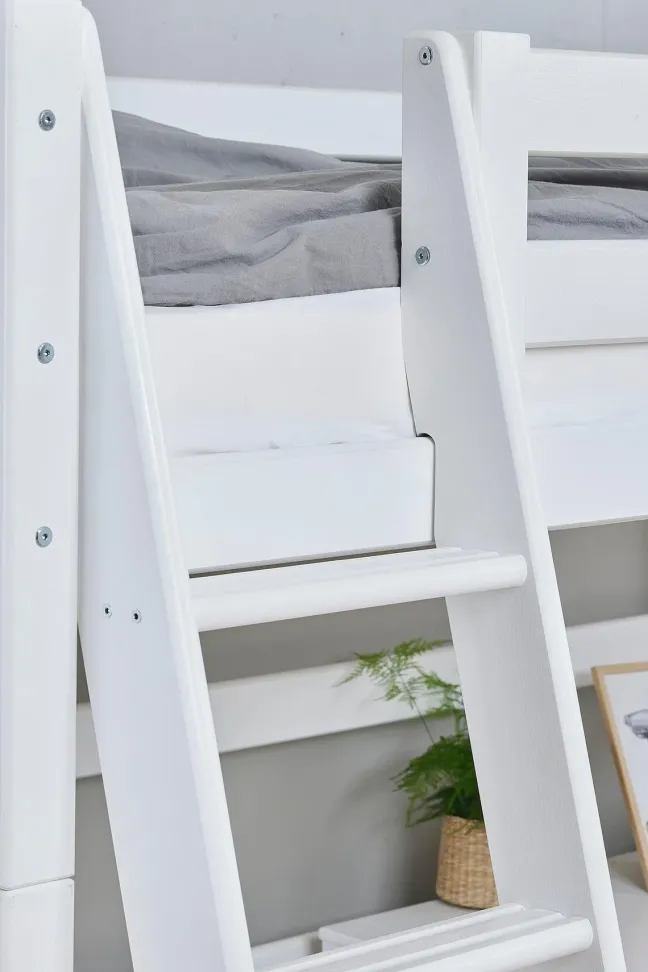 Hoppekids ECO Luxury Hochbett Mega 90x200cm mit Rollrost und Schrägleiter weiß