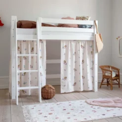 Hoppekids ECO Luxury Mittelhochbett Junior 70x160cm mit Rollrost und Schrägleiter weiß