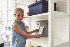 Hoppekids Storey Regalkombination 100cm mit 12 Regalböden und Tischplatte weiß
