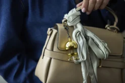 Hoptimist® Taschenanhänger gold