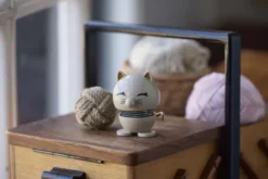 Hoptimist® Wackelfigur Katze beige 26130
