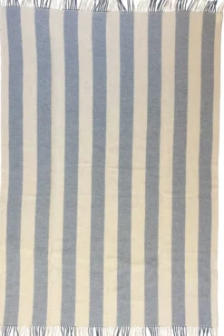 Klippan Lammwolldecke Gotland vertical stripe blau