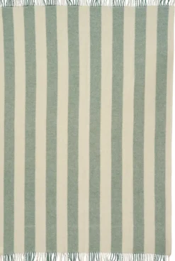 Klippan Lammwolldecke Gotland vertical stripe grün