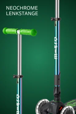 Micro Scooter Maxi Micro Deluxe Foldable LED Neochrome Green