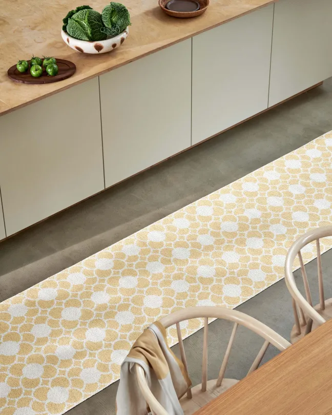Pappelina Teppich ANYA Pale Yellow 70 x 300 cm AN5P730