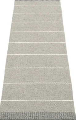 Pappelina Teppich Belle Concrete 60 x 200 cm BE9C620