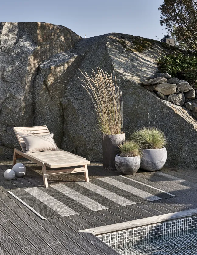 Pappelina Teppich Bob Charcoal Linen 140 x 180 cm BO9A418