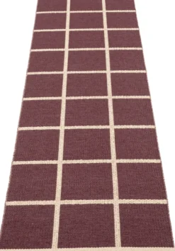 Pappelina Teppich CRISS Burgundy 70 x 225cm CR8G722