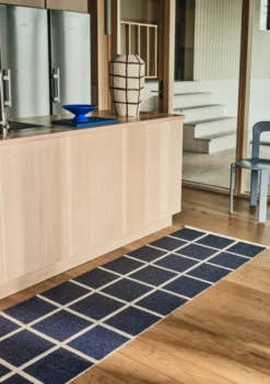 Pappelina Teppich CRISS Dark Blue 70 x 300cm CR3G730
