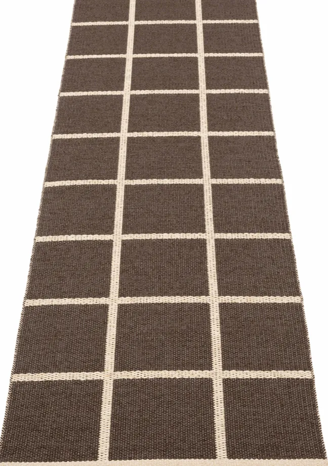 Pappelina Teppich CRISS Dark Brown 70 x 225cm CR6F722