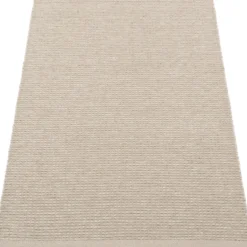 Pappelina Teppich Emm Linen/Linen Metallic 70 x 120 cm EMM9F712