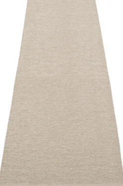 Pappelina Teppich Emm Linen/Linen Metallic 70 x 240 cm EMM9F724
