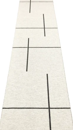 Pappelina Teppich Fred Black Vanilla 70 x 360 cm FRX736