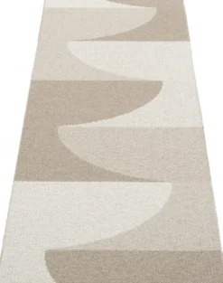 Pappelina Teppich HILL Dark Linen 70 x 180 cm HI9G718