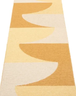 Pappelina Teppich HILL Ochre 70 x 180 cm HI5B718