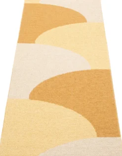Pappelina Teppich HILL Ochre 70 x 180 cm HI5B718