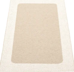 Pappelina Teppich Ilda Beige Vanilla 70 x 120 cm IL6E712