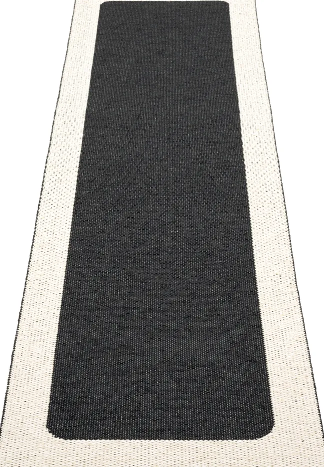 Pappelina Teppich Ilda Black Vanilla 70 x 240 cm ILX724