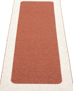 Pappelina Teppich Ilda Brick Vanilla 70 x 180 cm IL4C718