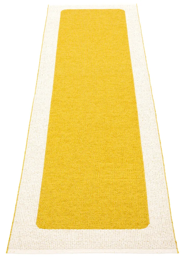 Pappelina Teppich Ilda Mustard Vanilla 70 x 240 cm IL5724
