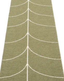 Pappelina Teppich LEIF Pine 70 x 180cm LE1N718