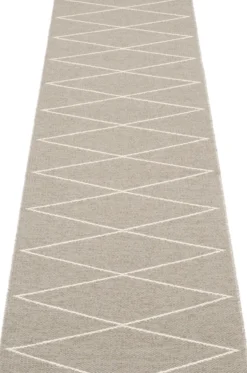 Pappelina Teppich Max Mud Vanilla 70 x 240 cm MX6724