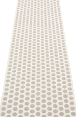 Pappelina Teppich Noa Warm Grey Vanilla Grey stripe 70 x 250cm NO9DD725