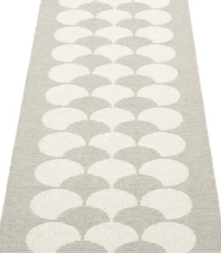 Pappelina Teppich POPPY Linen 70 x 150 cm PY29F715