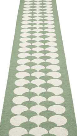 Pappelina Teppich POPPY Oregano 70 x 350 cm PY21O735