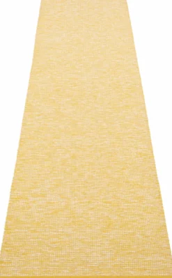 Pappelina Teppich Sam Mustard/Cream 70 x 300 cm SAM5730